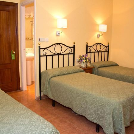 Hostal Los Alpes Madrid Exteriér fotografie