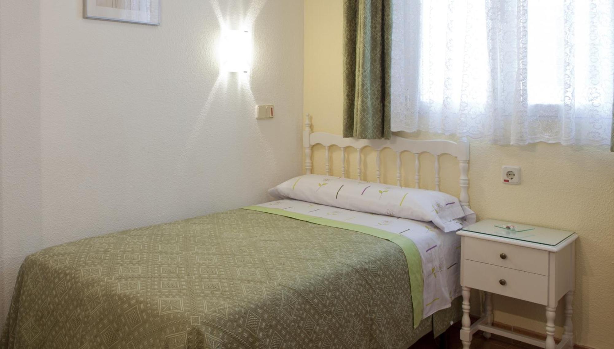 Hostal Los Alpes Madrid Pokoj fotografie