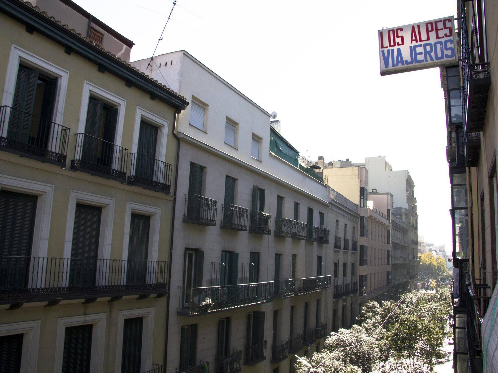 Hostal Los Alpes Madrid Exteriér fotografie