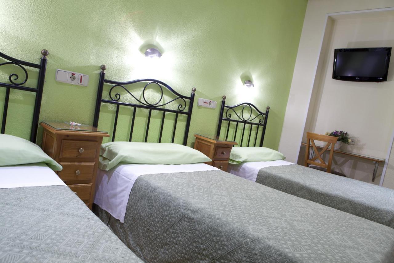 Hostal Los Alpes Madrid Exteriér fotografie